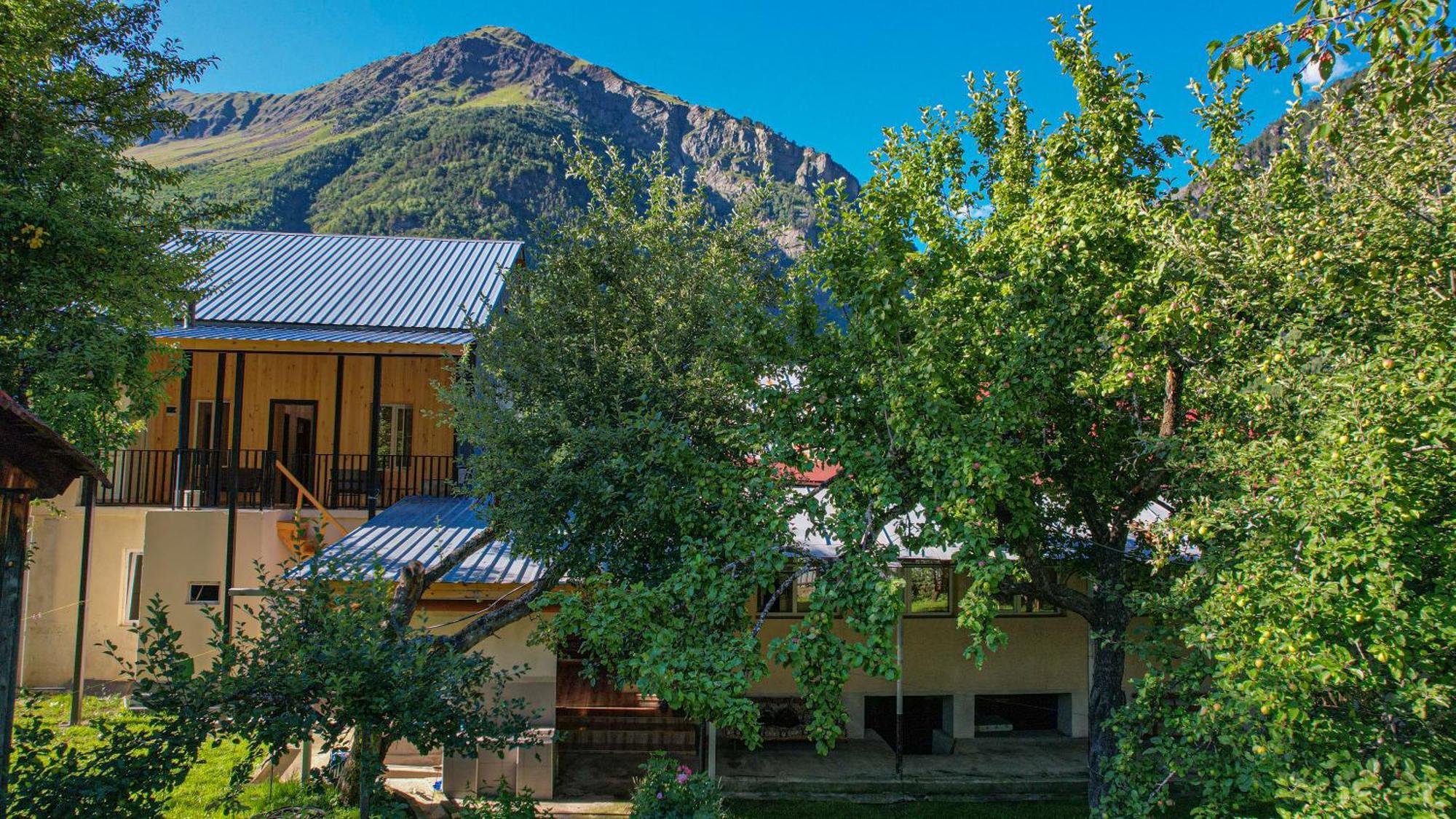 Givi Kakhiani'S Guesthouse Zhabeshi Exterior foto